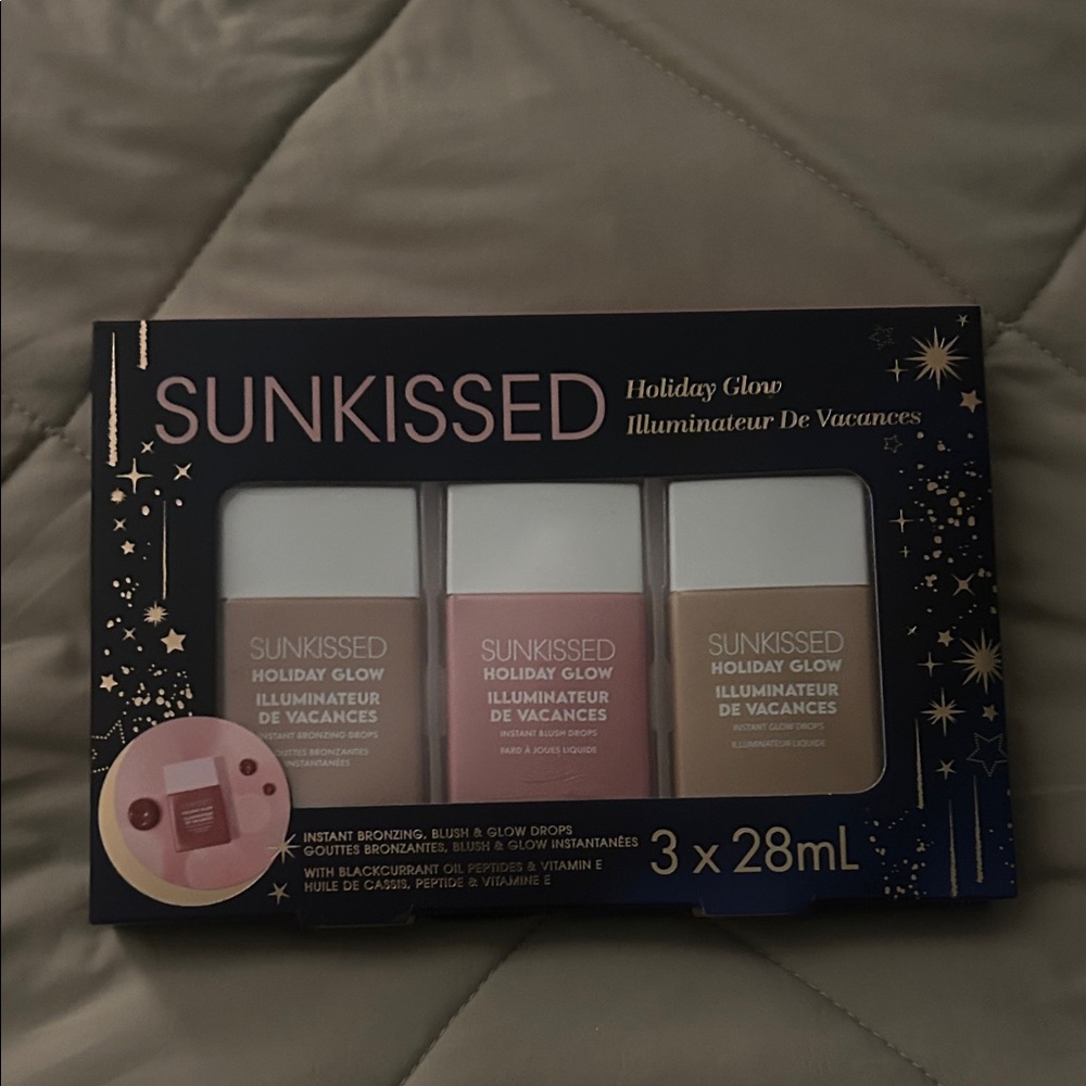 Sunkissed Holiday Glow Illuminator Set NWT